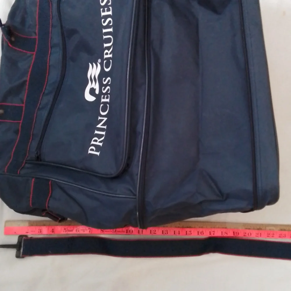 Princess Cruises Wheeled Expandable luggage bag w/ Samsonite toiletry bag